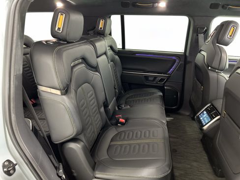 Used 2024 Rivian R1S Adventure AWD/4WD image 23