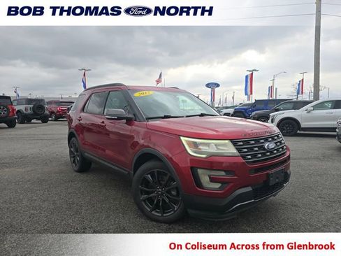 Used 2017 Ford Explorer XLT w/ Equipment Group 202A image 1