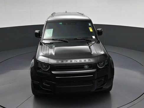 Used 2024 Land Rover Defender 110 X-Dynamic SE AWD/4WD image 21