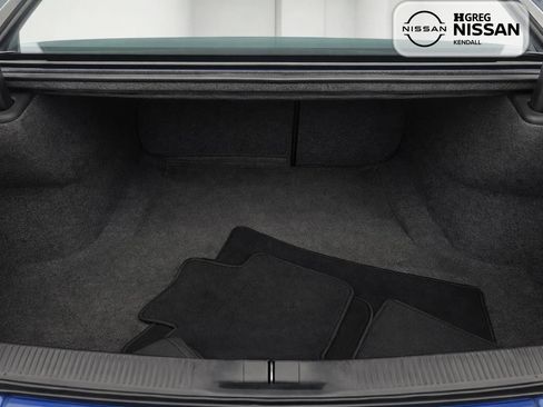 Used 2023 Dodge Charger SXT image 13