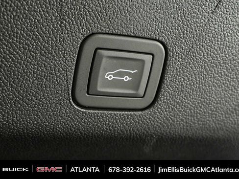 Used 2026 GMC Yukon Denali Ultimate AWD/4WD image 36