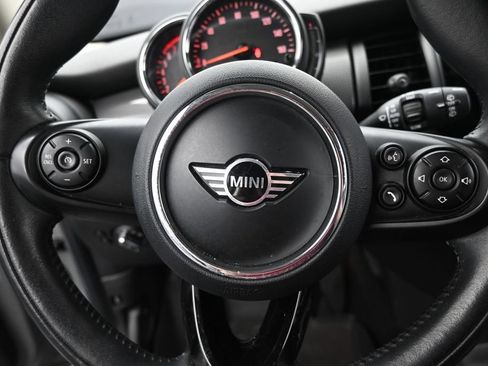 Used 2019 MINI Cooper 2-Door Hardtop FWD image 15