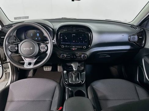 Used 2023 Kia Soul S FWD image 19