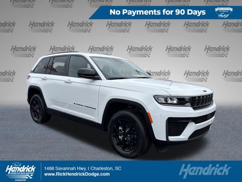 New 2026 Jeep Grand Cherokee Altitude RWD image 1