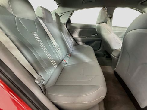 Used 2022 Hyundai Elantra SEL FWD image 27