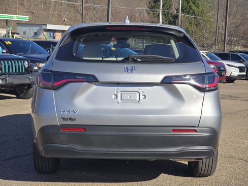 Used 2023 Honda HR-V LX image 10