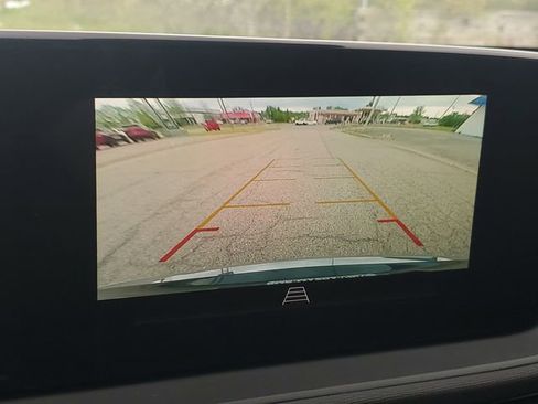 Certified 2025 Buick Envista Sport Touring FWD image 15