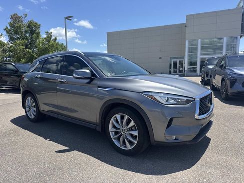 Certified 2021 INFINITI QX50 Essential w/ Convenience Package FWD image 4