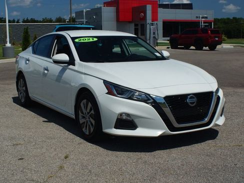Used 2021 Nissan Altima 2.5 S FWD image 2