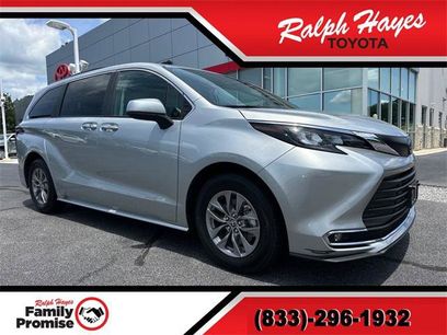 Certified 2024 Toyota Sienna XLE