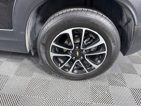 Used 2024 Chevrolet TrailBlazer LT w/ Convenience Package image 11