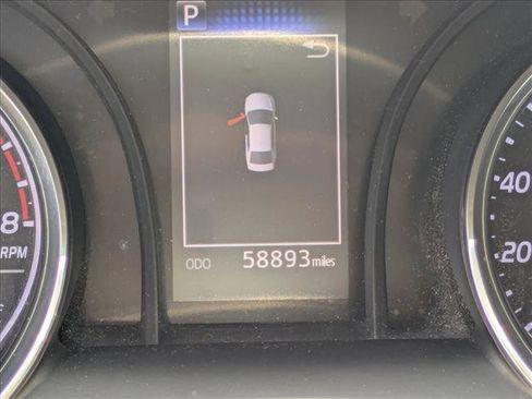 Used 2020 Toyota Camry SE FWD image 6