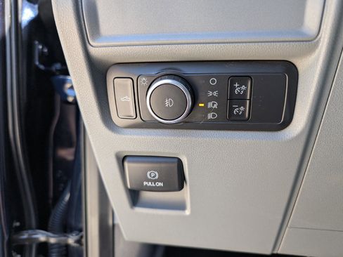 Used 2021 Ford F150 XLT AWD/4WD image 15