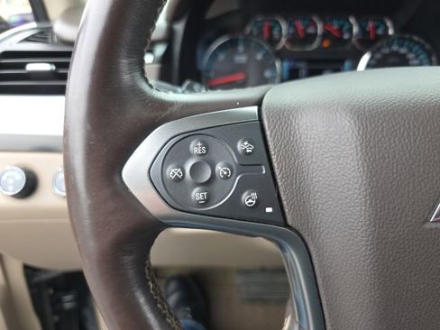 Used 2017 Chevrolet Suburban Premier AWD/4WD image 27