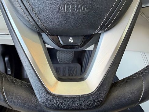 Used 2020 BMW 740i image 23