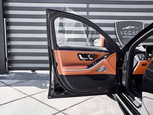 Used 2024 Mercedes-Benz S 63 AMG S image 28