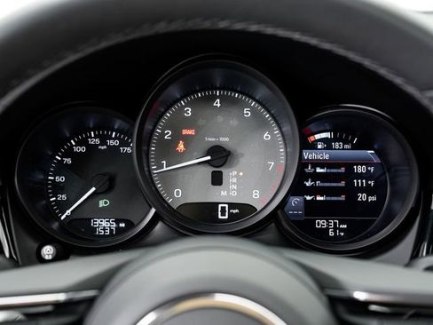 Certified 2025 Porsche Macan S AWD/4WD image 15