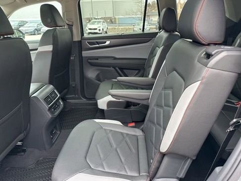 New 2026 Volkswagen Atlas Peak Edition AWD/4WD image 15