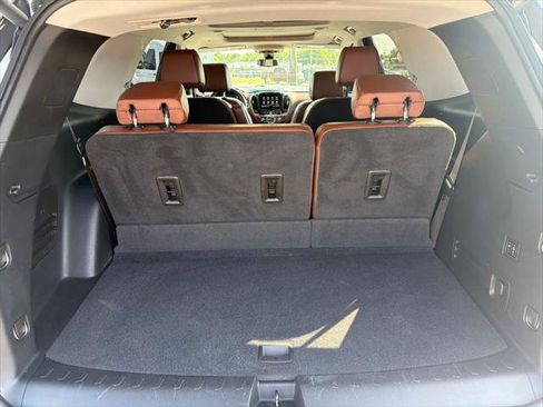 Used 2020 Chevrolet Traverse High Country w/ LPO, Floor Liner Package FWD image 6
