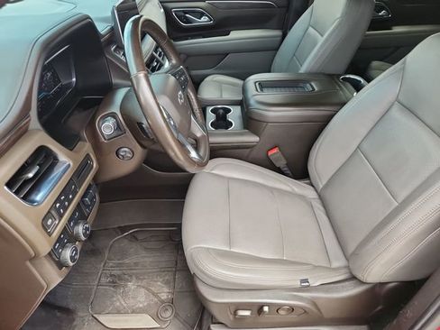 Used 2022 Chevrolet Suburban Z71 w/ Off-Road Capability Package AWD/4WD image 20