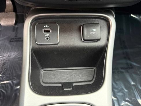 Used 2021 Jeep Compass Latitude FWD image 25