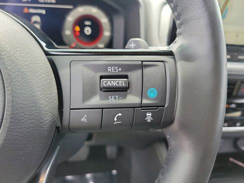 Used 2021 Nissan Rogue Platinum AWD/4WD image 19