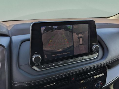 Used 2021 Nissan Rogue SV FWD image 28