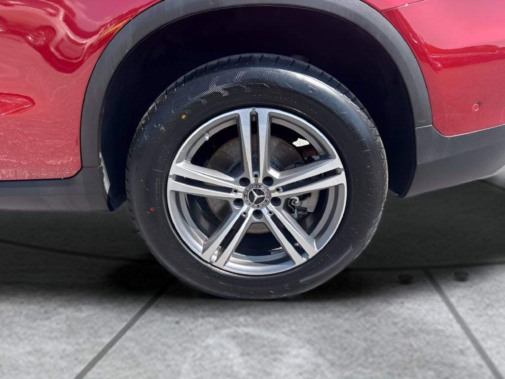 Used 2020 Mercedes-Benz GLC 300 4MATIC image 25