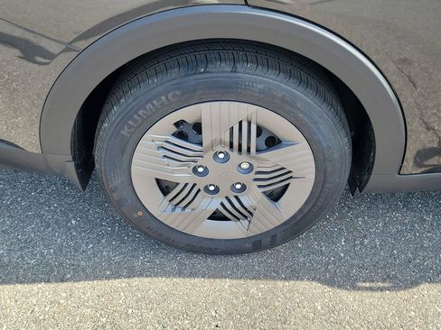 New 2026 Kia K4 FWD image 36