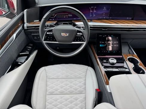 New 2026 Cadillac Escalade Platinum Luxury image 15