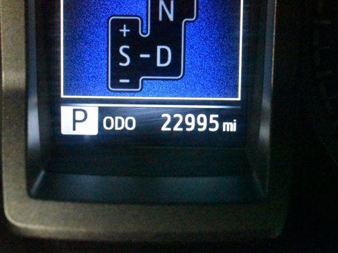 Certified 2023 Toyota Tacoma TRD Sport image 22