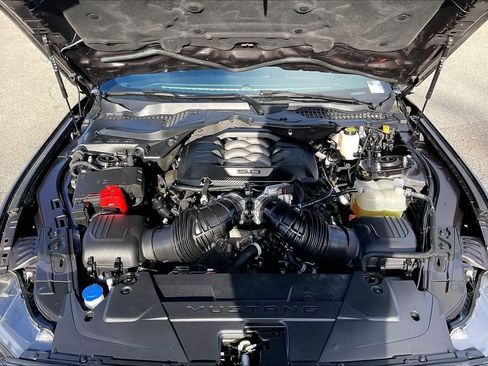 Used 2024 Ford Mustang GT RWD image 9