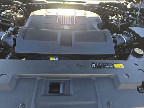 Certified 2024 Land Rover Defender 130 V8 image 32