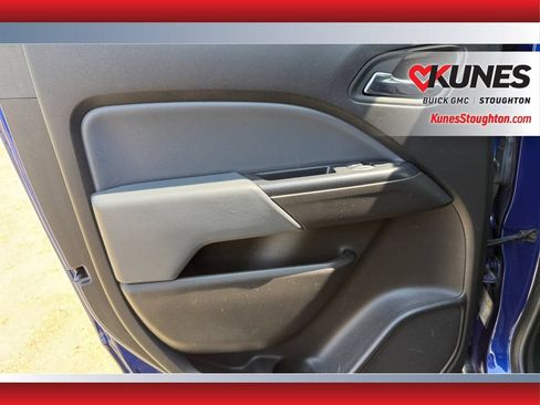 Used 2016 Chevrolet Colorado Z71 AWD/4WD image 35