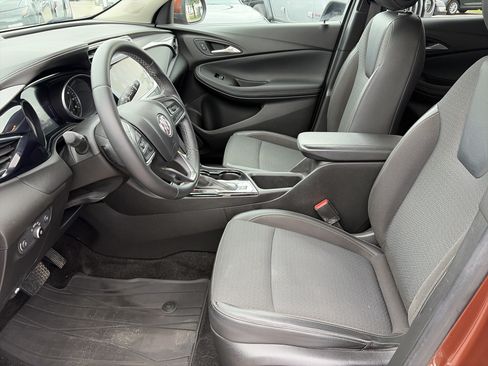 Used 2021 Buick Encore GX Select AWD/4WD image 17