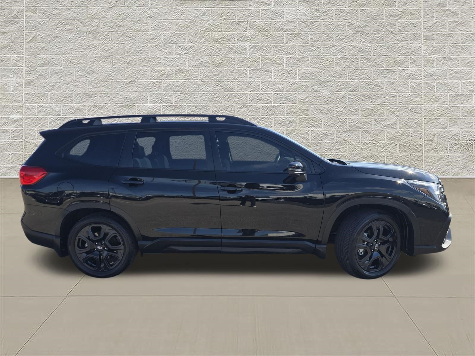 Used 2023 Subaru Ascent Onyx Edition Limited AWD/4WD image 8