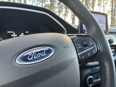 Used 2022 Ford Escape SEL image 28