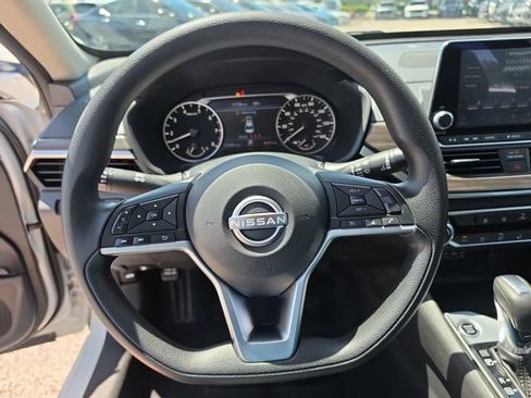 Certified 2024 Nissan Altima 2.5 SV FWD image 28