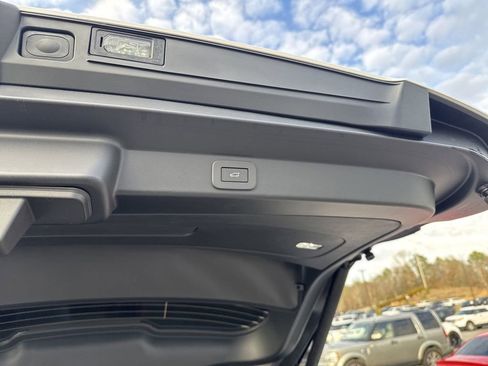 New 2025 Land Rover Range Rover Sport Dynamic SE image 21