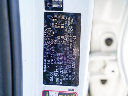 Used 2021 Kia Niro LXS image 29