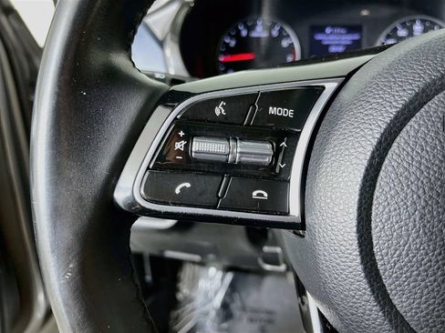 Used 2023 Kia Seltos S w/ Navigation Package FWD image 15