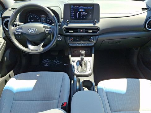 Certified 2022 Hyundai Kona SEL w/ Convenience Package AWD/4WD image 15