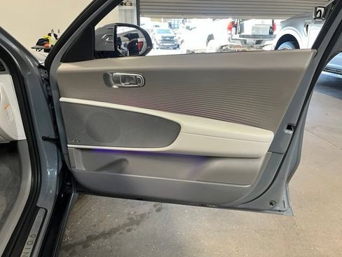 Used 2023 Hyundai Ioniq 6 Limited RWD image 13