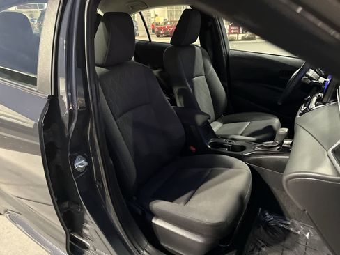Used 2023 Toyota Corolla LE image 14