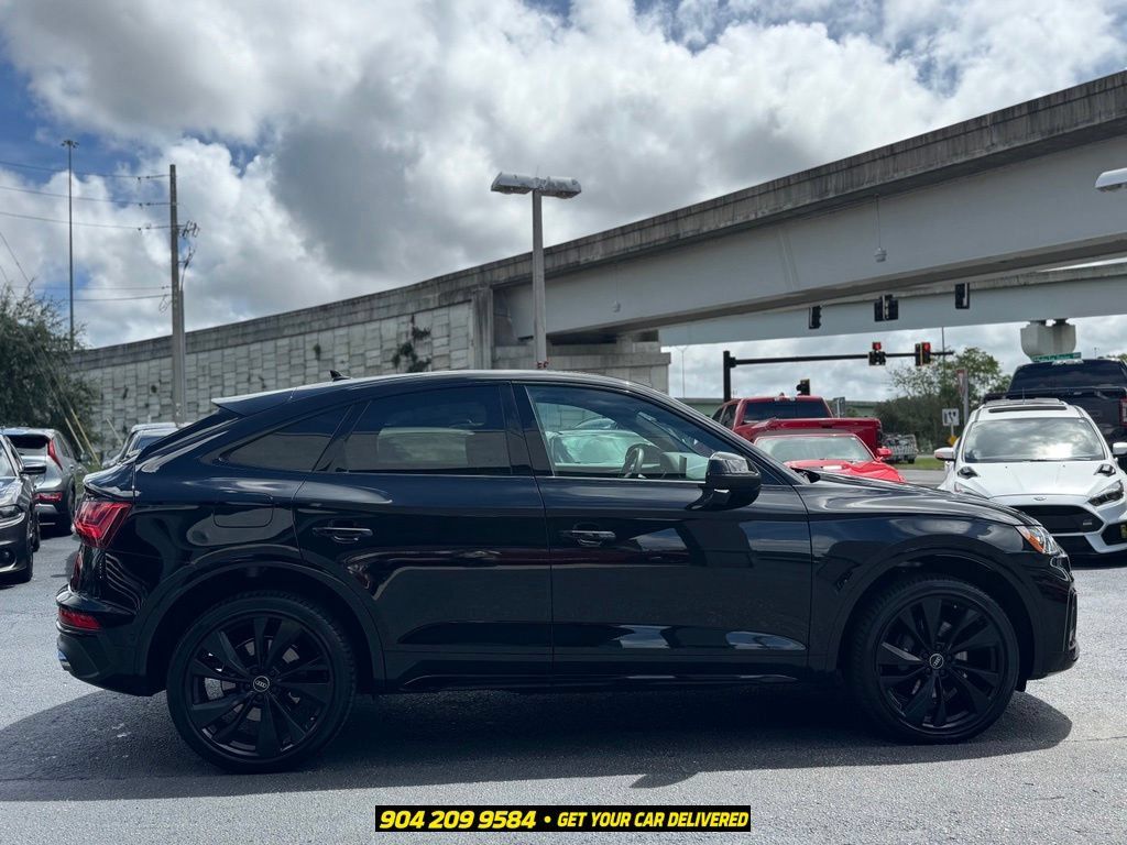 Used 2022 Audi SQ5 Premium Plus w/ Premium Plus Package AWD/4WD image 9