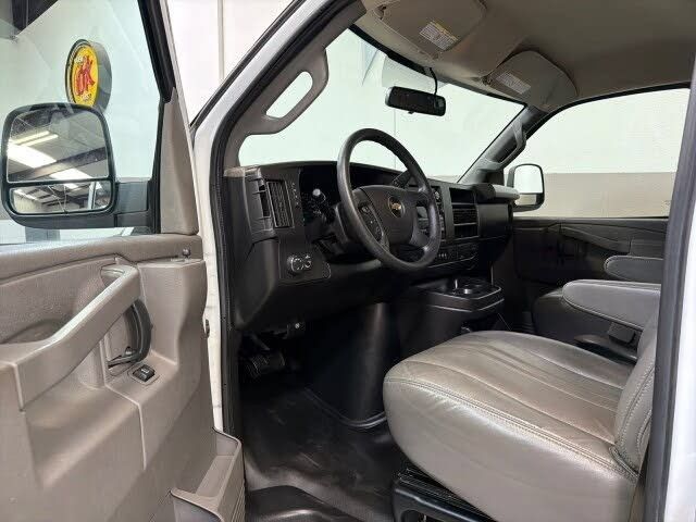 Used 2022 Chevrolet Express 2500 w/ Driver Convenience Package RWD image 12