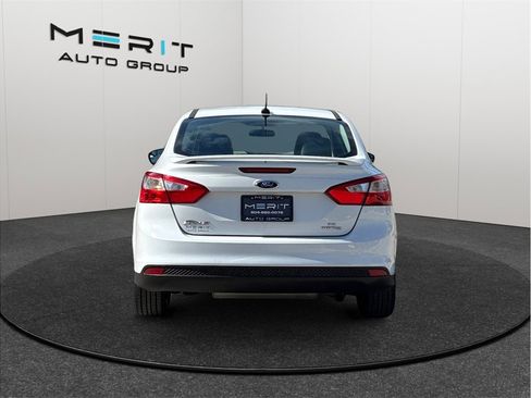 Used 2014 Ford Focus SE w/ Equipment Group 201A image 8
