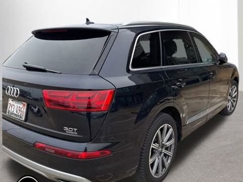 Used 2017 Audi Q7 3.0T Prestige image 4
