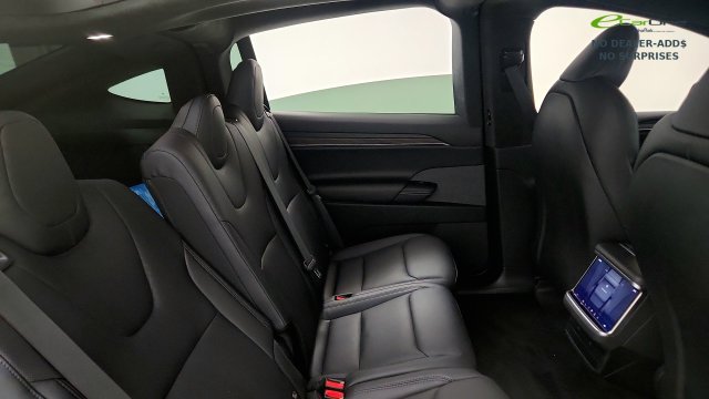 Used 2024 Tesla Model X AWD/4WD image 34