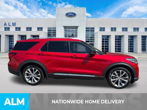 Used 2025 Ford Explorer Platinum w/ Ultimate Package RWD image 4